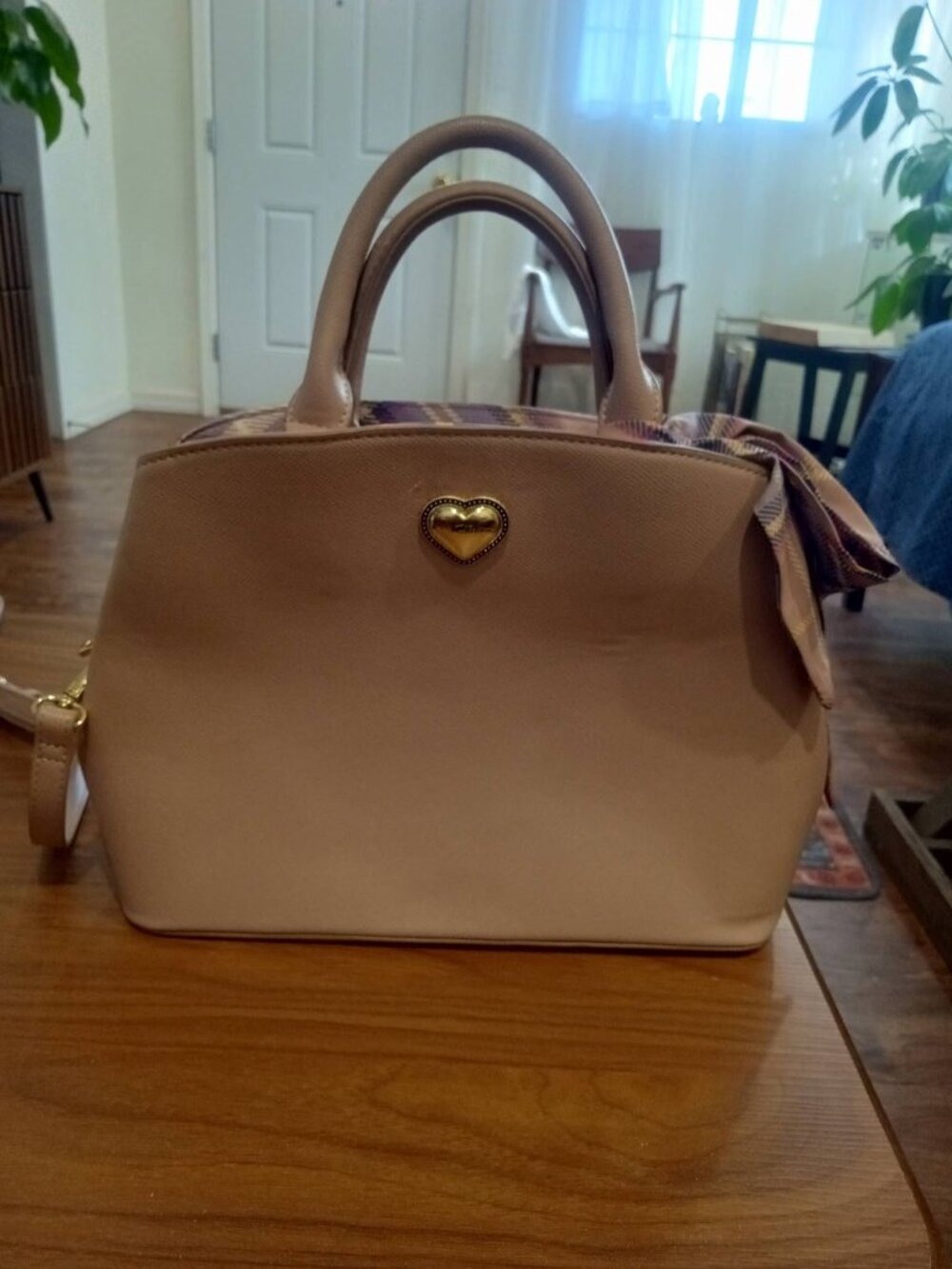 Betsey Johnson Blush Floral carry & shoulder bag matching scarf and gold heart